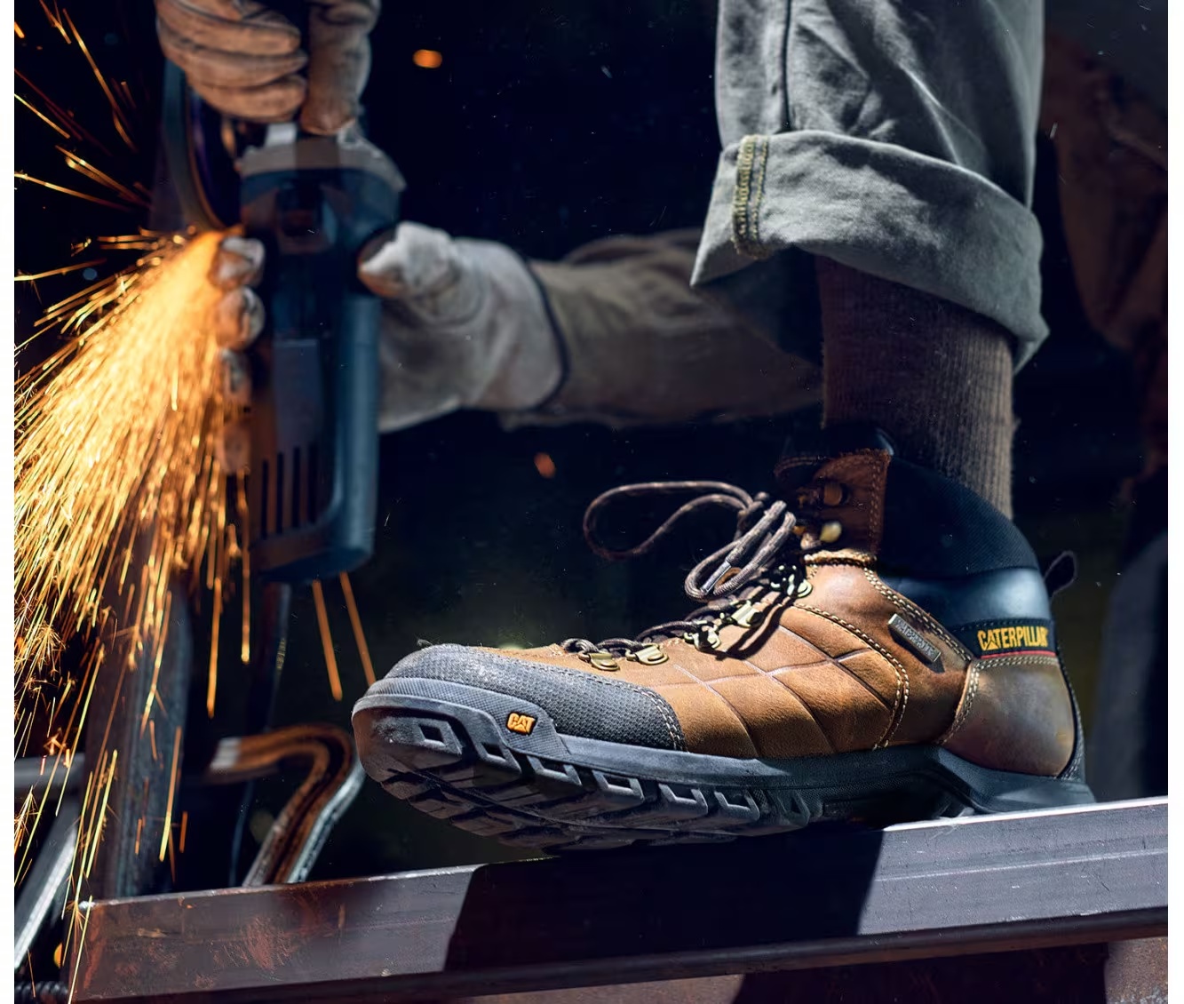121556-men-x27-s-caterpillar-threshold-waterproof-steel-toe-work-boots-1.jpg