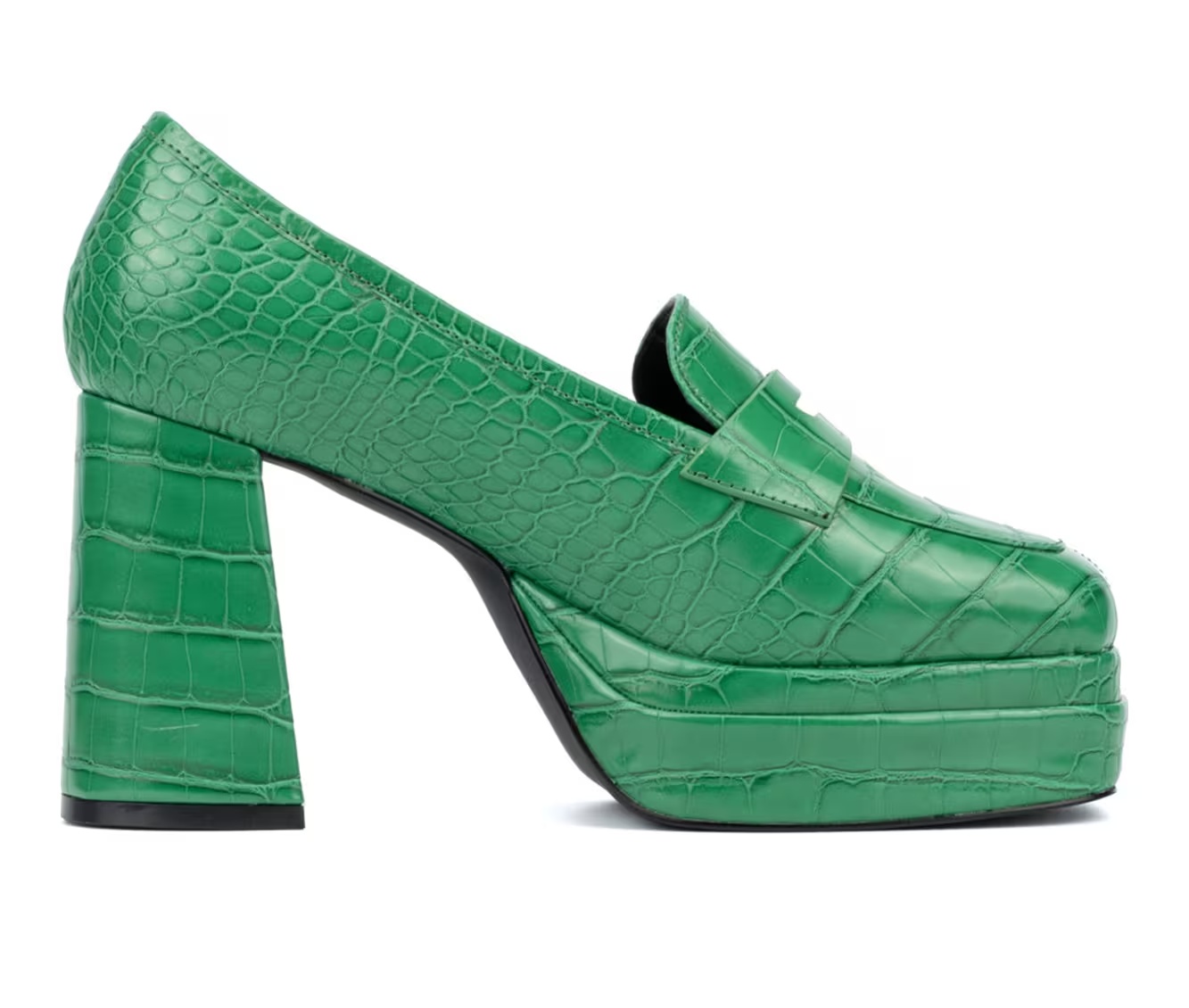 122101-women-x27-s-fashion-to-figure-madelyn-wide-width-platform-loafer-1.jpg