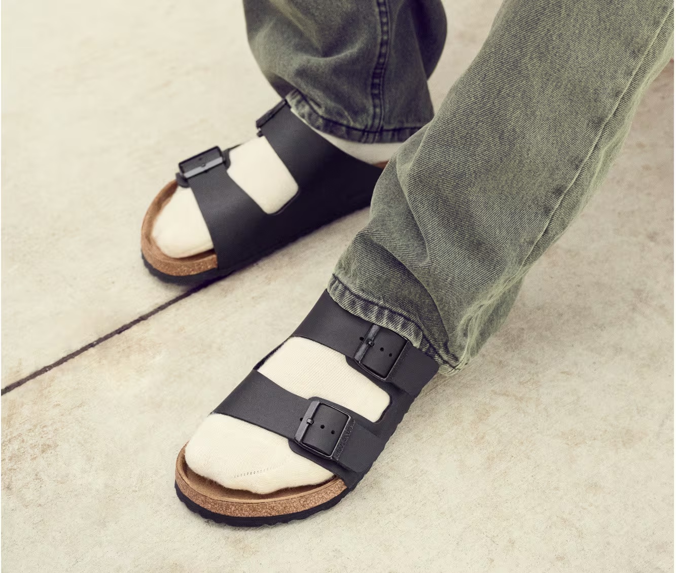 123916-men-x27-s-birkenstock-arizona-footbed-sandals-1.jpg