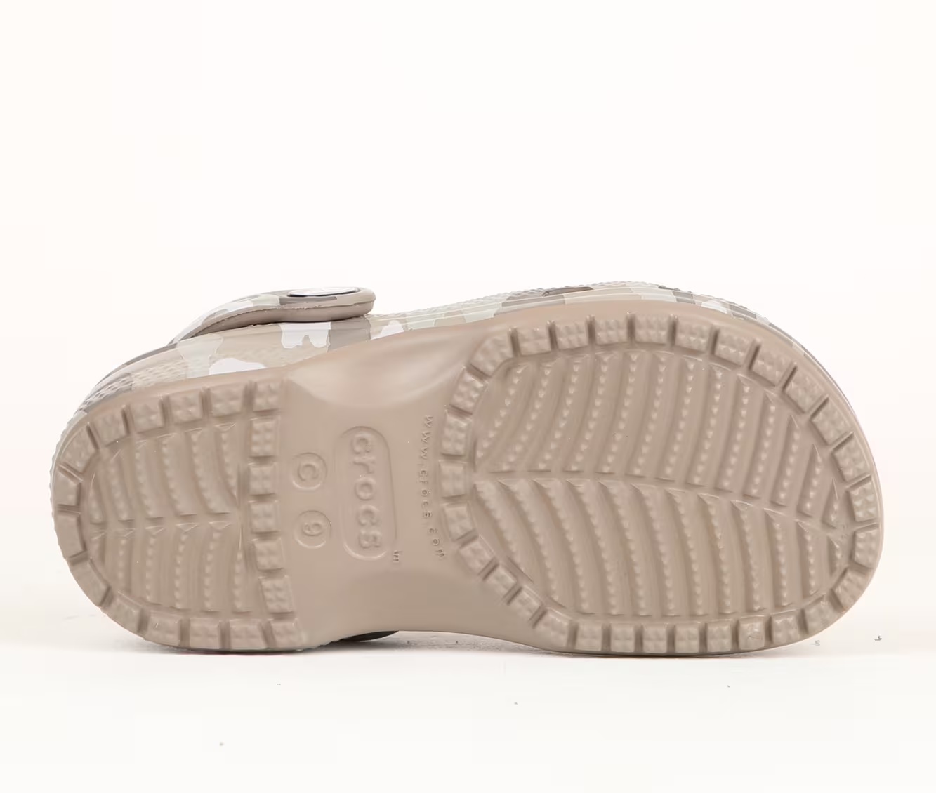 146868-boys-x27-crocs-infant-amp-toddler-classic-printed-camo-clogs-1.jpg
