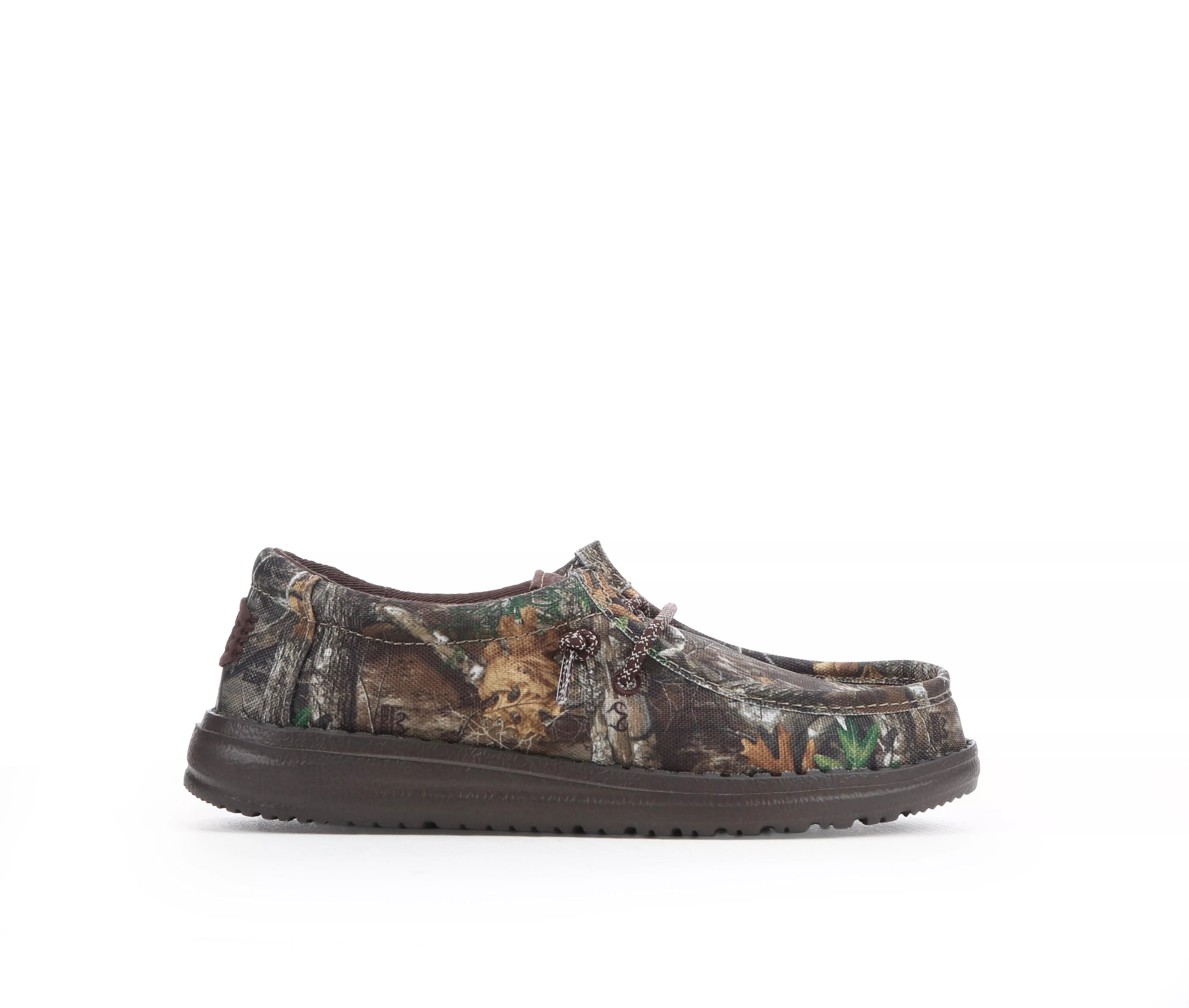 185118-kids-x27-heydude-little-kid-amp-big-kid-wally-realtree-edge-casual-shoes-1.webp