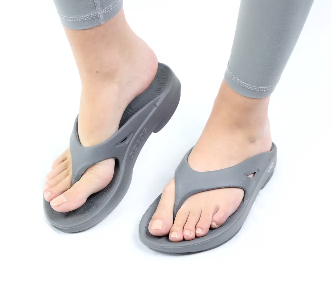 23165-adults-x27-oofos-ooriginal-thong-sandals-1.jpg