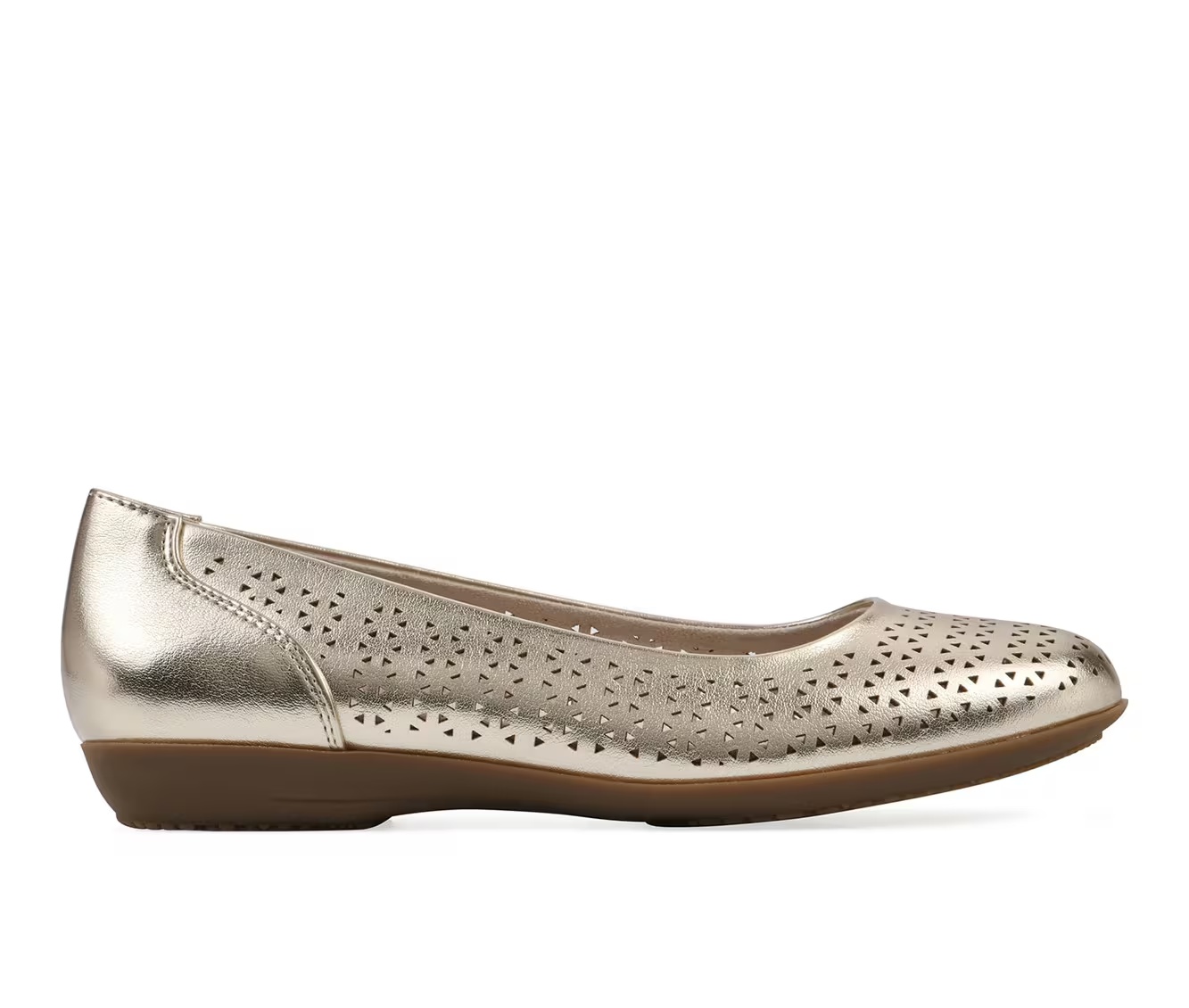 Women's Cliffs by White Mountain Cindy Flats