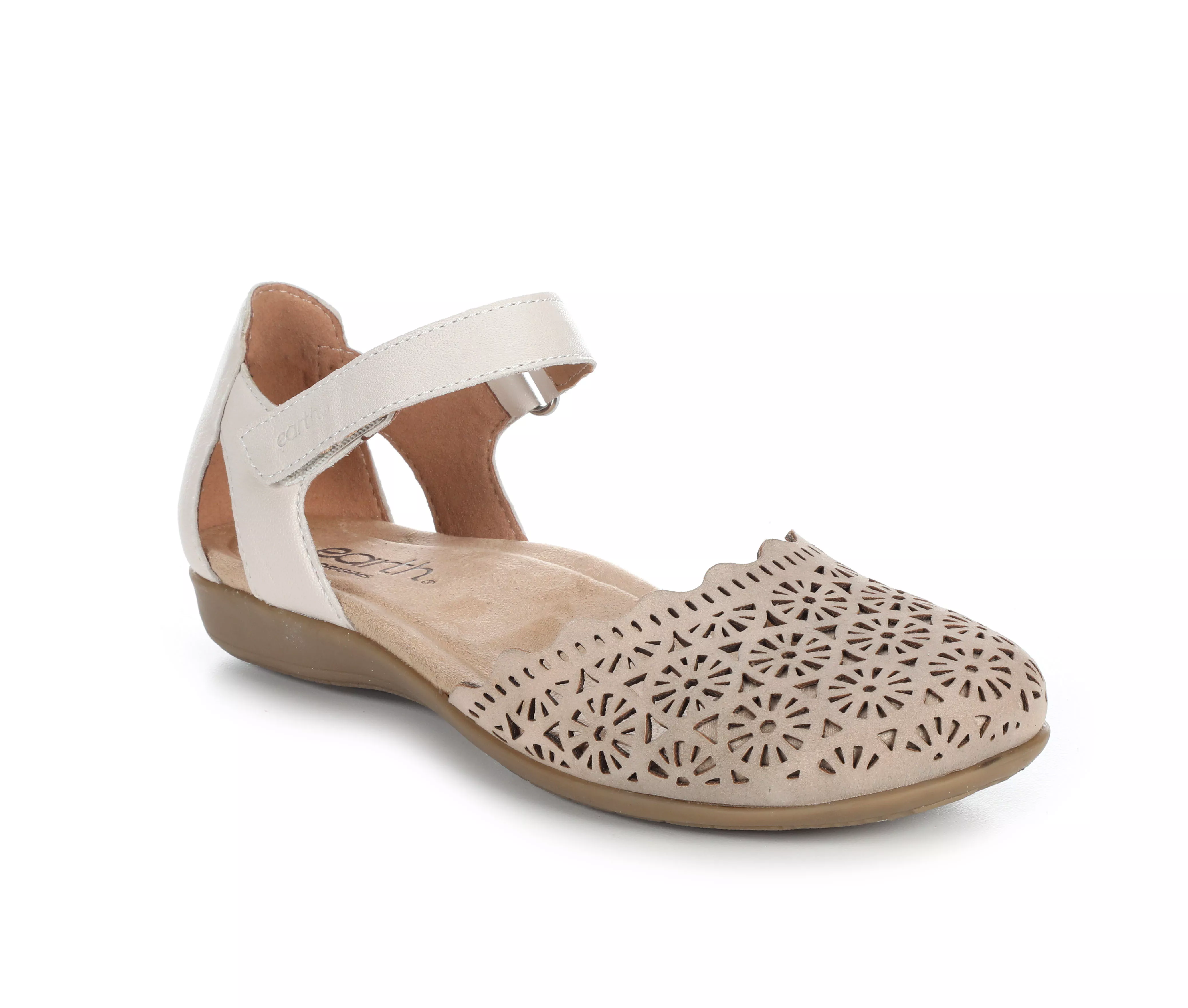 328421-women-x27-s-earth-origins-bronnie-sandals-1.webp