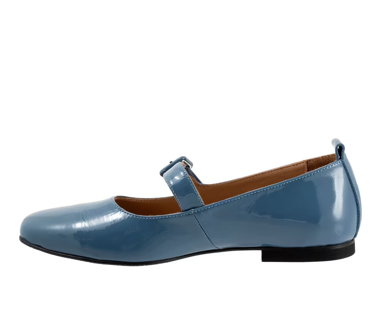 366320-women-x27-s-bueno-eliana-flats-1.jpg