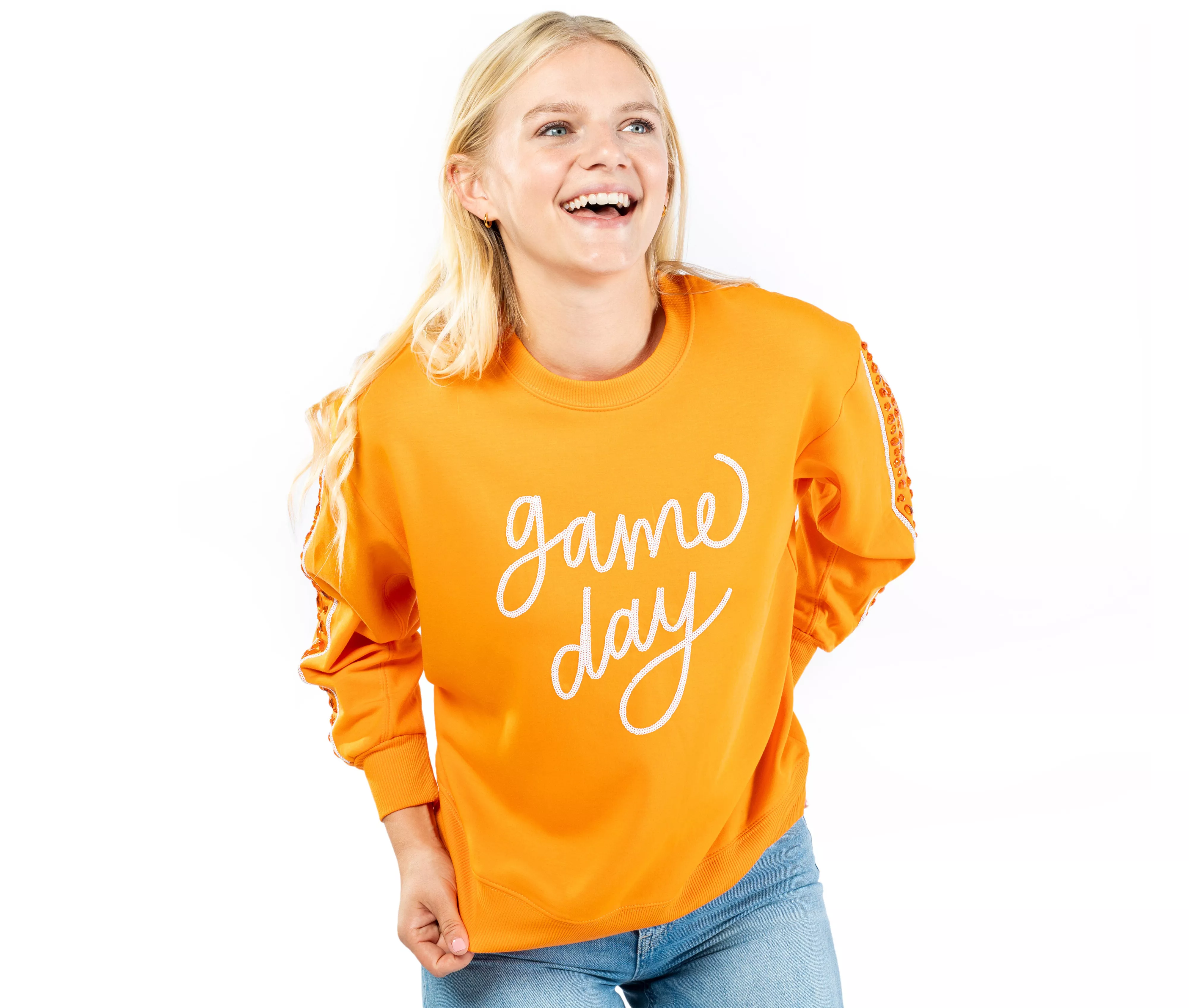 394420-mary-square-sweatshirt-sarah-gameday-1.webp