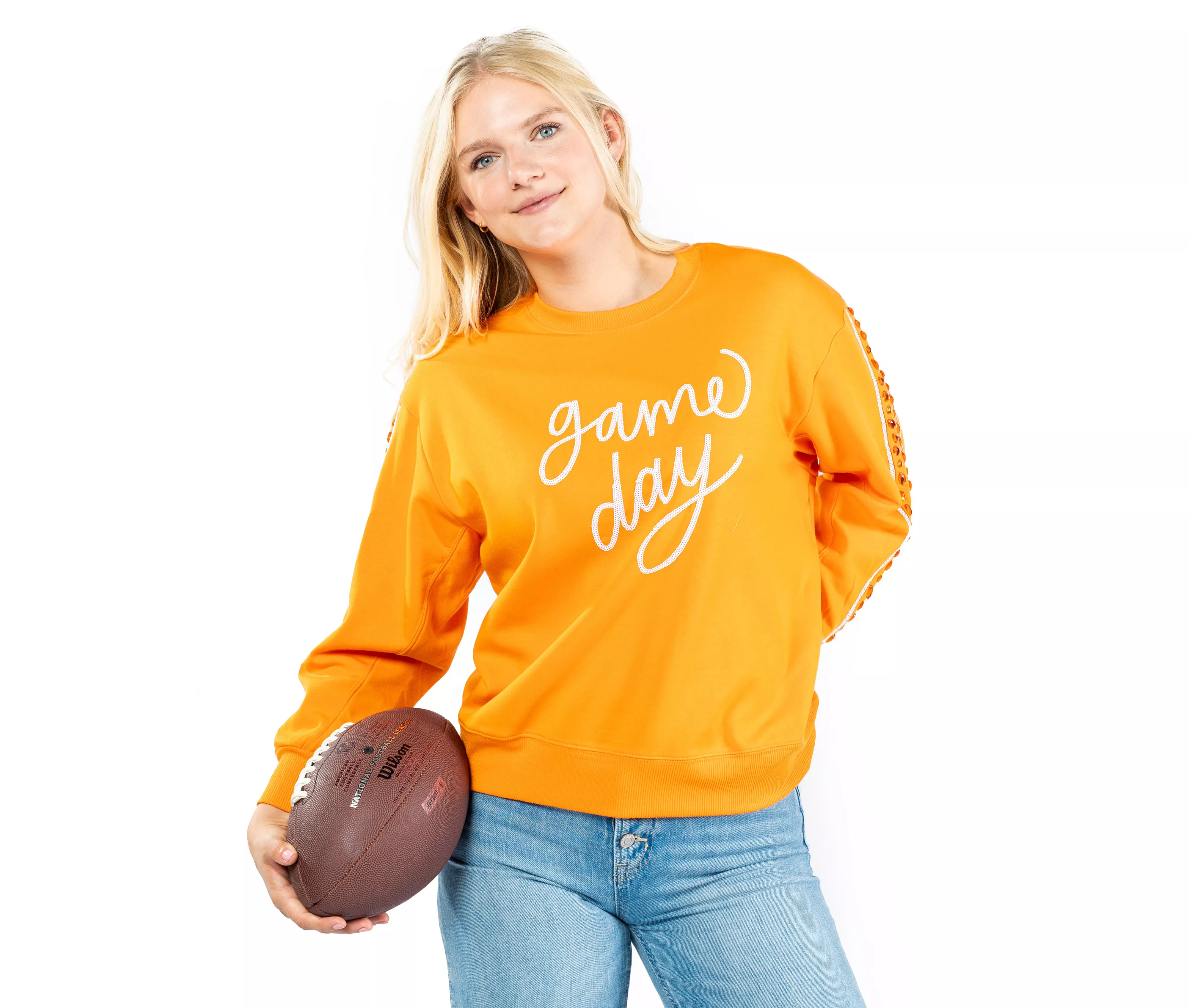 394420-mary-square-sweatshirt-sarah-gameday-1.webp